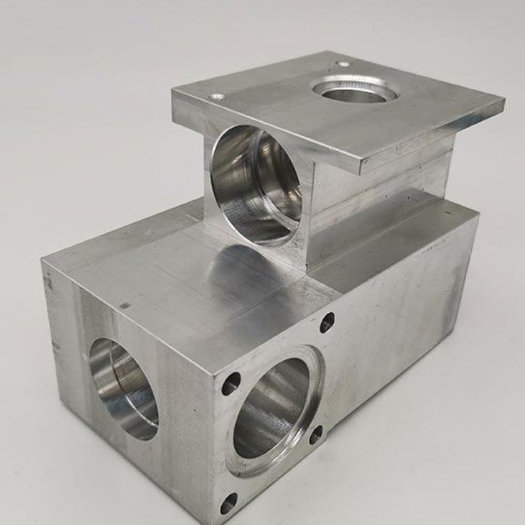 新型康复机器人金属零部件加工中的关键CNC设备组件